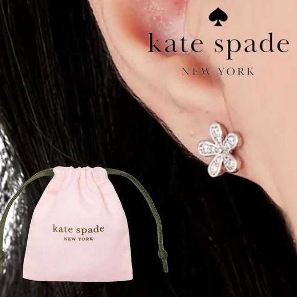 kate spade Jewelry - NWT ♠️Kate Spade♠️ Gleaming Gardenia Flower Studs, Silver